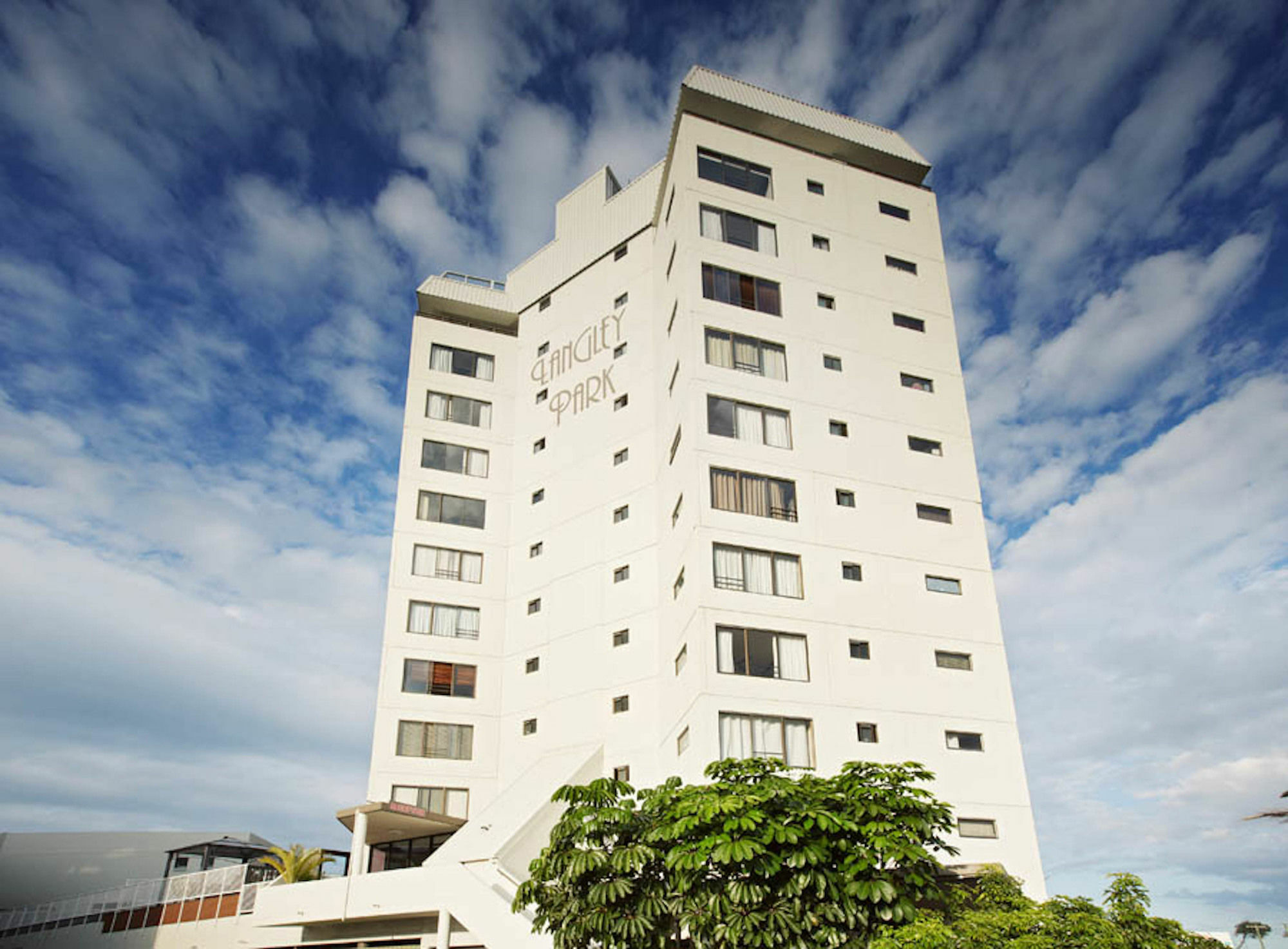 แลงเลย์ พาร์ค อพาร์ตเมนท์ Aparthotel Sunshine Coast ภายนอก รูปภาพ